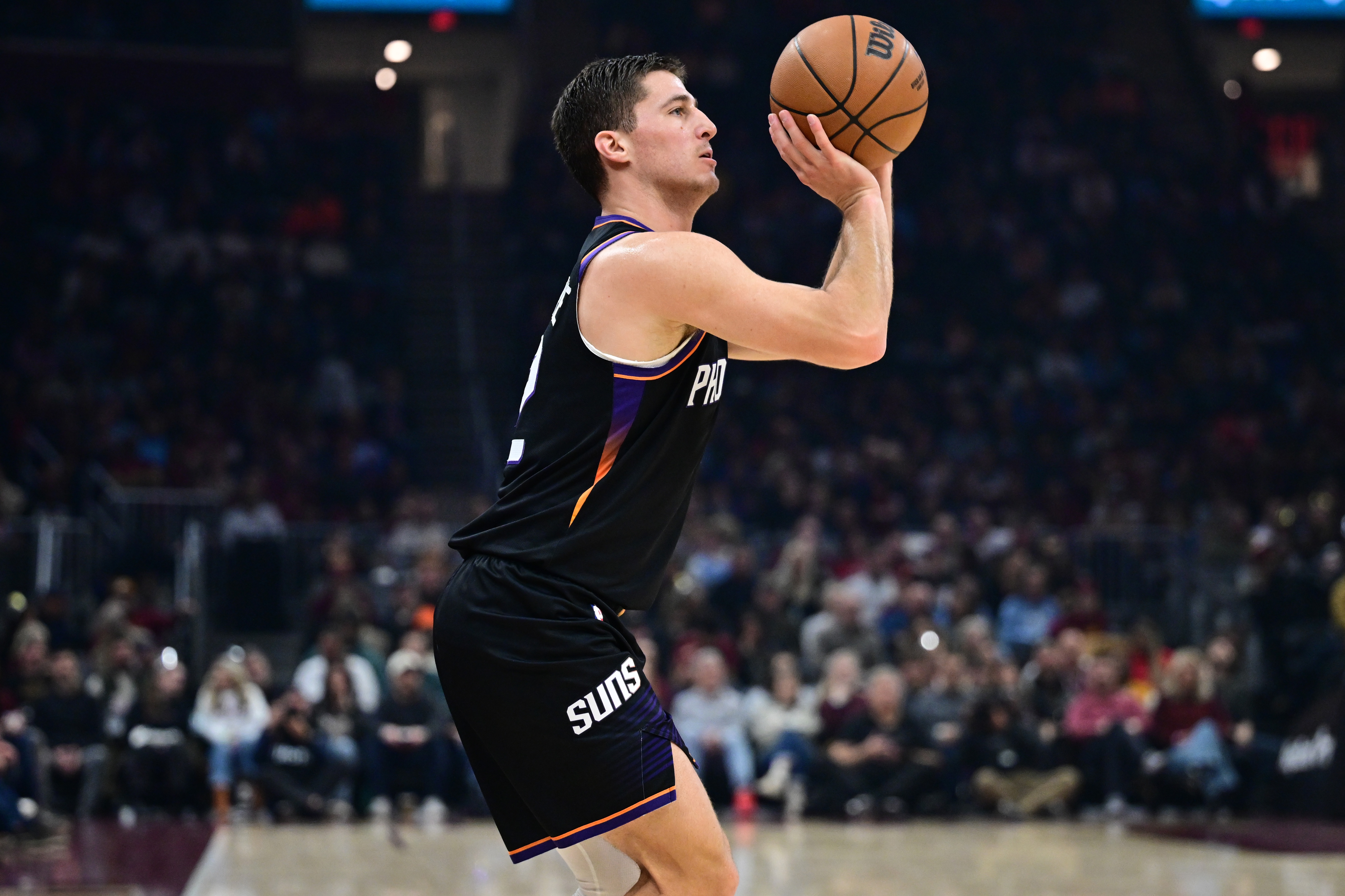 世界杯赛事直播app下载-布克谈吉莱斯皮：他的表现让很多人惊讶 但我们更衣室没人惊讶